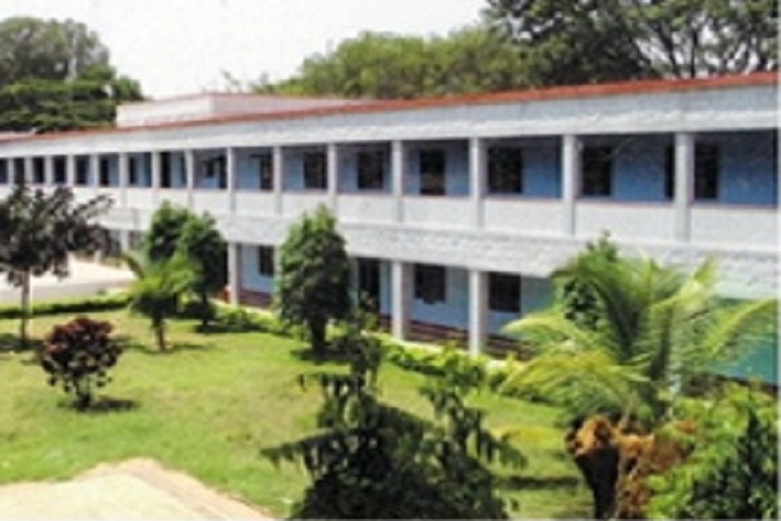 https://cache.careers360.mobi/media/colleges/social-media/media-gallery/25806/2019/10/1/Campus View of Government Polytechnic Tumkur_Campus View.jpg